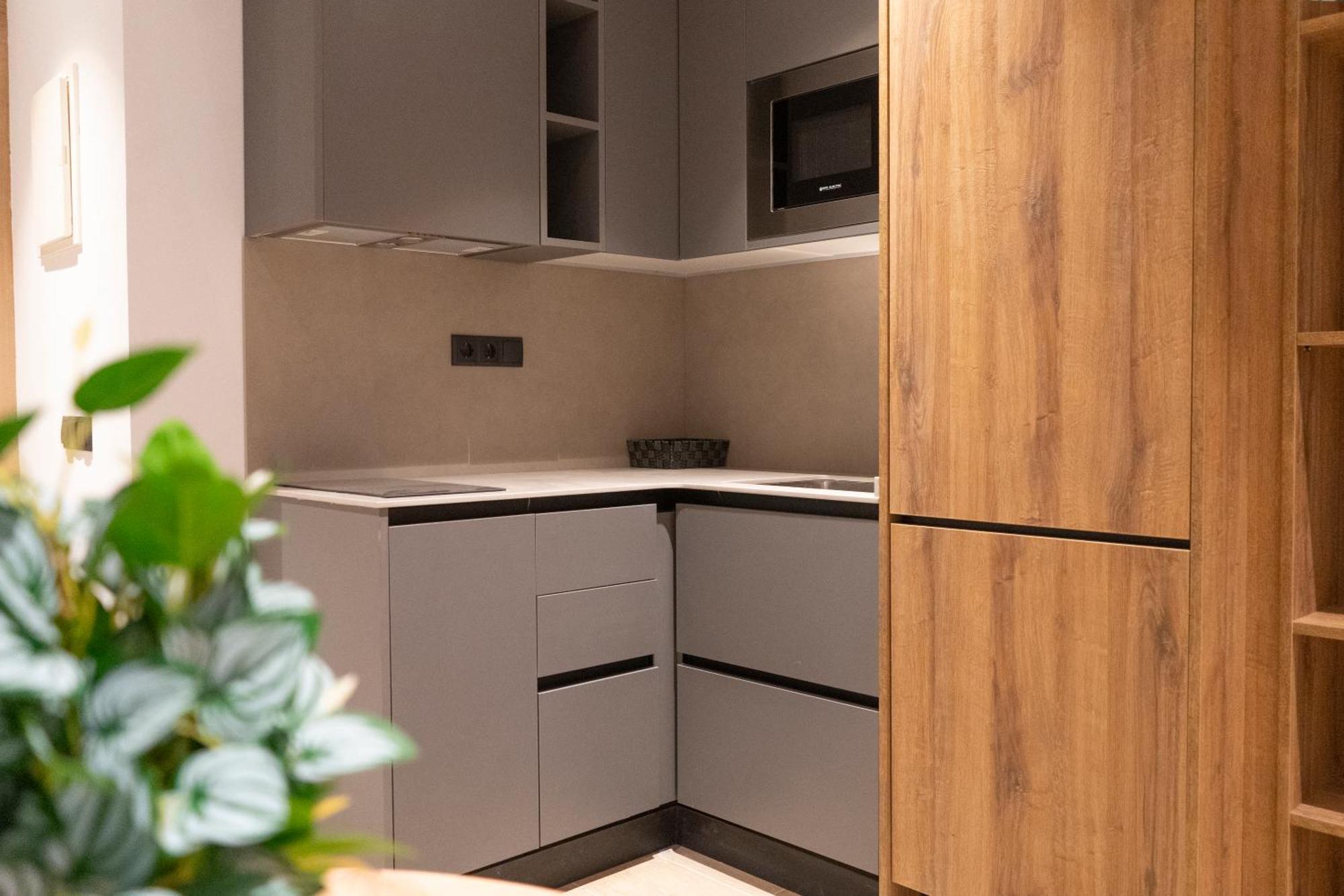 Monturiol Apartaments Barcellona Esterno foto